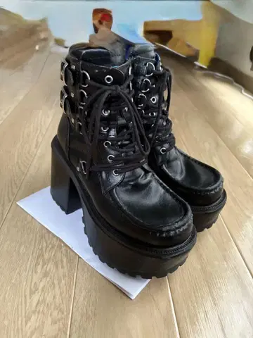 YOSUKE 통굽 부츠 23cm