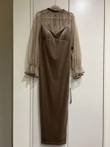 [ 새상품 MANY WAY TULLE VEIL DRESS ]