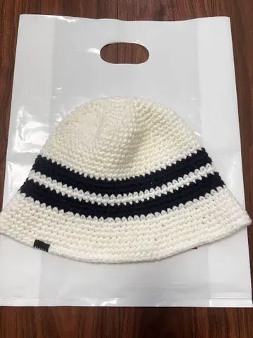XLARGE 햇
