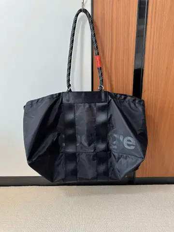 topologie 블랙 나일론 토트백