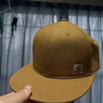 Carhartt 브라운 스냅백 캡