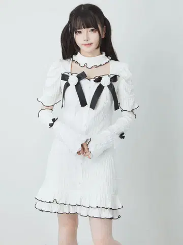 Ank Rouge 장미 리본 발레코어 컷 OP