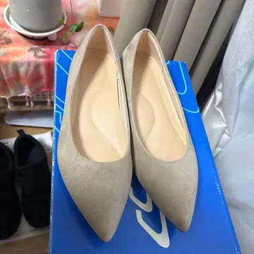 베이지 스웨이드 펌프스 24.5cm