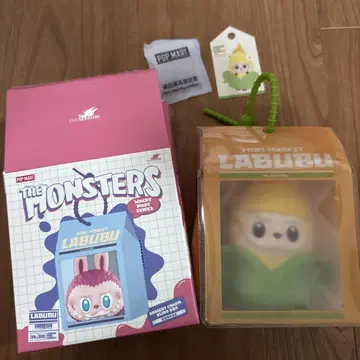 THE MONSTERS Wacky Mart 시리즈