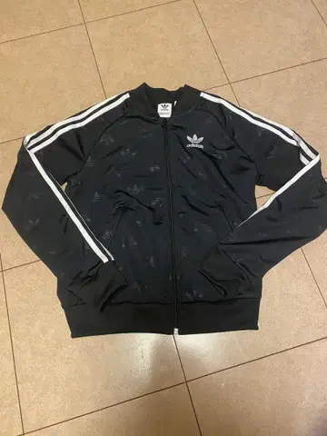 adidas 블랙 저지