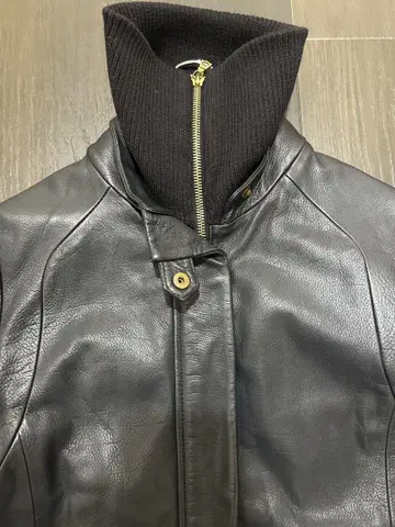 드레스 토리아 블랙 가죽 자켓 니트 옷깃 38