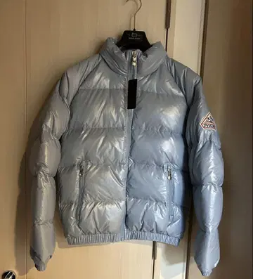 피레넥스 다운 자켓 새상품 스카이블루