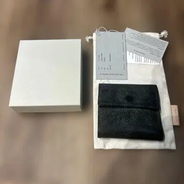 Hender Scheme clasp wallet