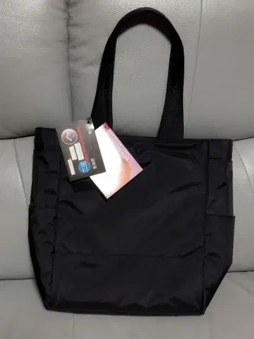 맨해튼 패시지 B4 대응 블랙 토트백 카드 케이스 포함