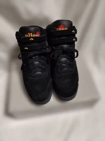 미사용 ellesse 여성용 스웨이드 스니커즈 블랙 하이컷