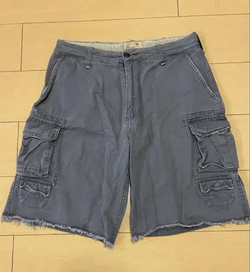 그레이 카고 숏팬츠
