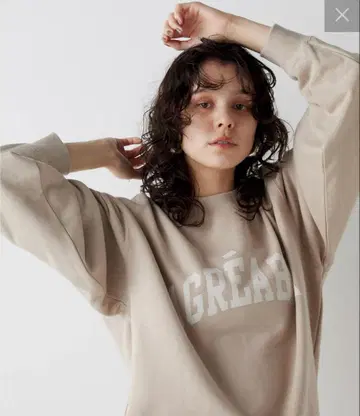 WhimGazette [ THE PAUSE ] 로고 맨투맨 풀오버