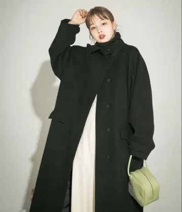 KBF 코쿤 롱 코트 블랙