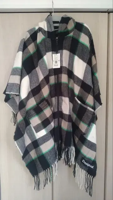 Desigual 체크 무늬 판초