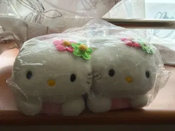 헬로키티 꽃 모티브 슬리퍼