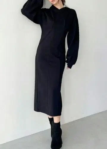 리젝시 허리 턱 타이트 원피스 RESEXXY 블랙