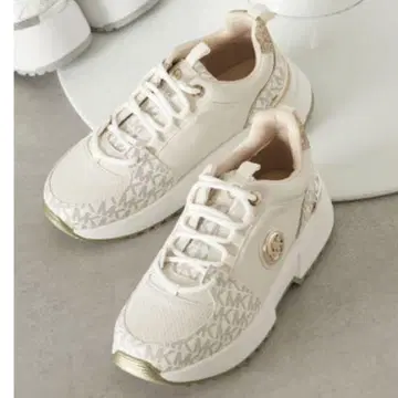 [ 새상품급 ] 마이클코어스 신발 22.5cm