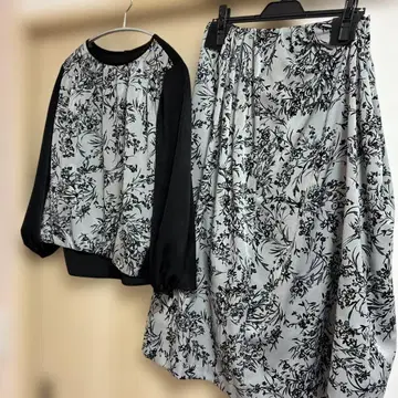 르 라리크 꽃무늬 셋업
