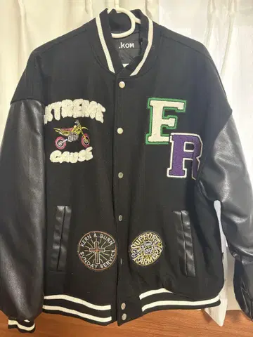 KOM 스타디움 자켓 블랙/가죽 자수