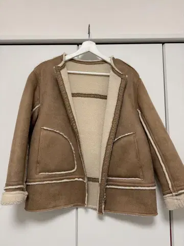 무스탕 코트 브라운