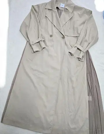 아메리빈티지 백 플리츠 트렌치코트 F 베이지