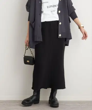 FRAMeWORK 쭈리 세미 플레어 스커트 블랙 36