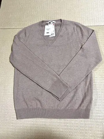 [ 새상품 ] 유니클로 UNIQLO 캐시미어 V넥 스웨터