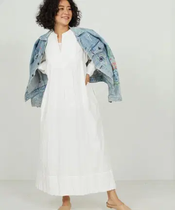 [ used ] Freada 프리다 코드 자수 원피스 화이트
