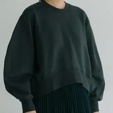 AEFRE 벌룬 슬리브 크롭 트레이닝복