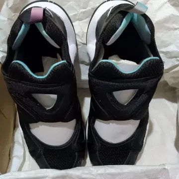 Reebok 남성용 스니커즈 블랙/화이트/터콰이즈