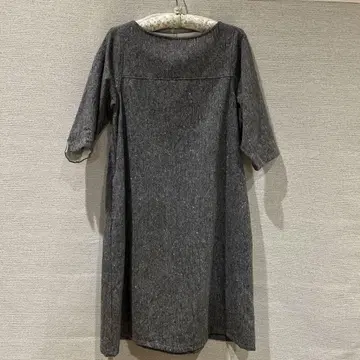 무릎 기장 원피스 M 화이트 블랙 네프 그레이 계열 울 혼방 가을 겨울