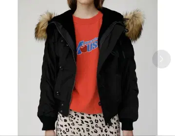 MOUSSY 퍼 달린 밀리터리 자켓