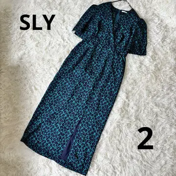 SLY 꽃무늬 프론트 슬릿 원피스 블루 계열 사이즈 2
