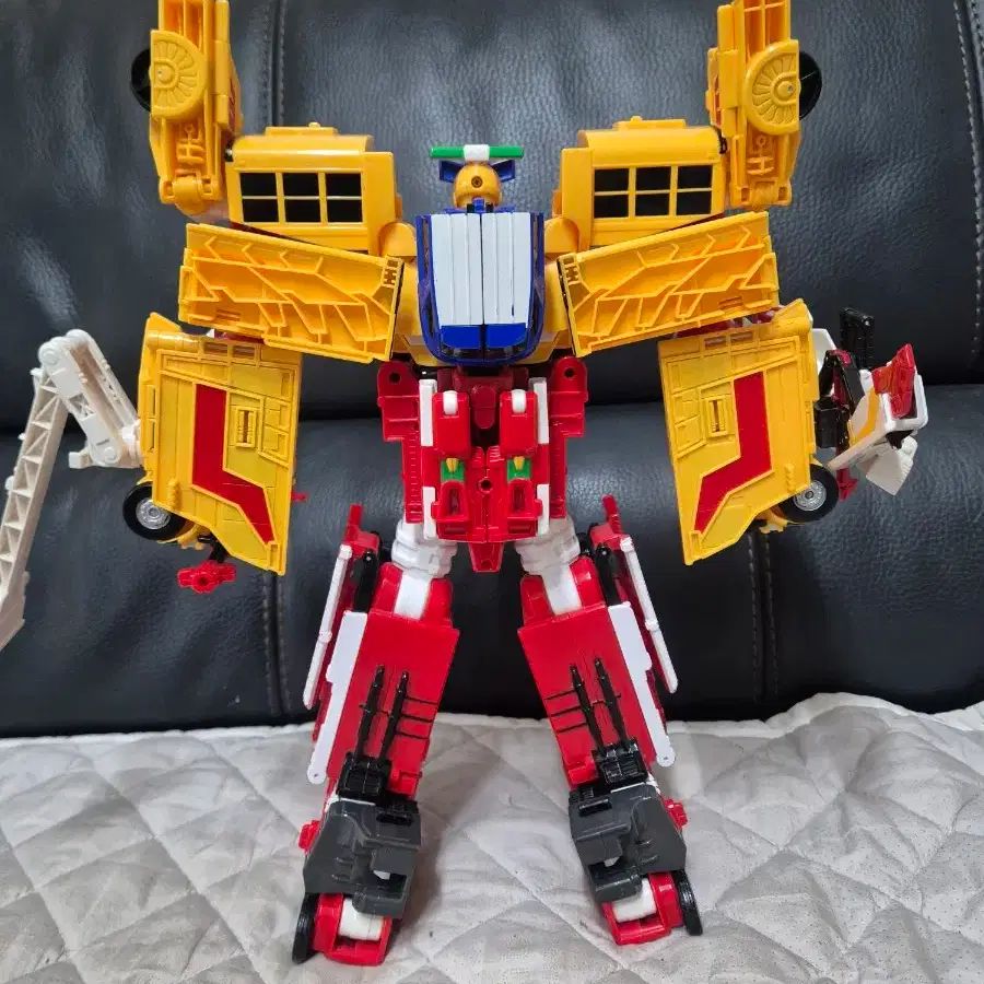 헬로카봇 슈퍼패트론(무기포함) on Bunjang Global Site.