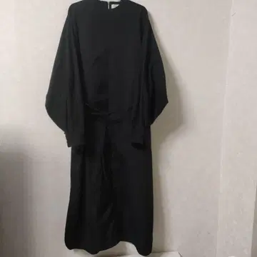블랙 긴팔 원피스 허리 리본 포함