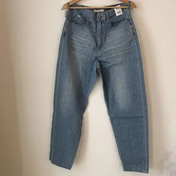 미사용 LEVI'S PREMIUM HIGH LOOSE TAPER