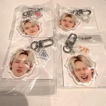 TREASURE  캡슐 토이 가챠가챠 얼굴 아크릴 키링 희로애락