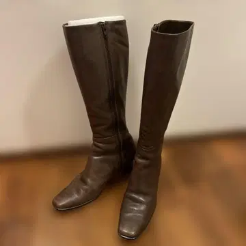 다크 브라운 가죽 롱 부츠 중간 힐