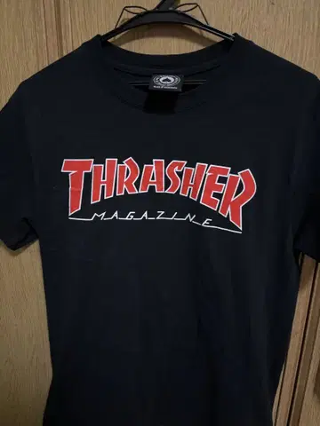 THRASHER 블랙 T셔츠