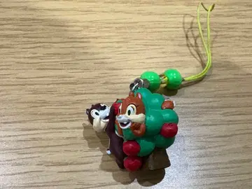 칩과 데일 지역 한정 스트랩