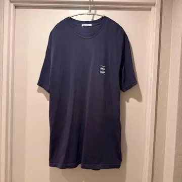 AWW Magazine / AWW BLUEBERRY TEE