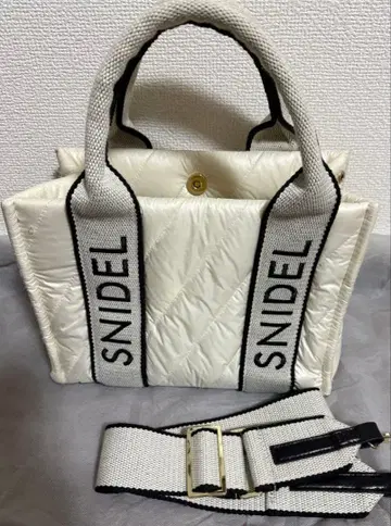 SNIDEL 퀼팅 로고 백