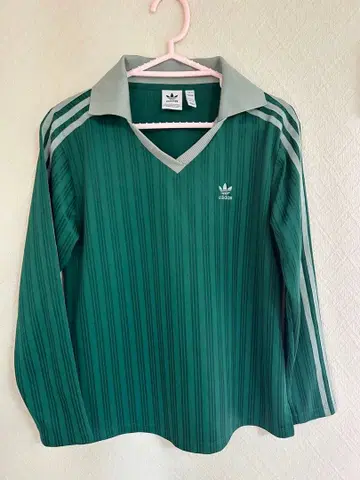 adidas 그린 스트라이프 긴팔 티셔츠