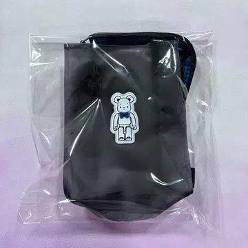 파밀리아 숄더백 BE@RBRICK x familiar