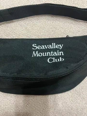 Seavalley Mountain Club 바디백