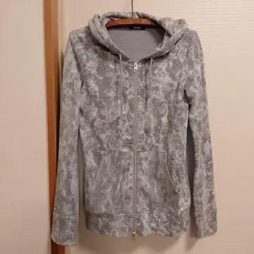 토네이도 마트 후드티