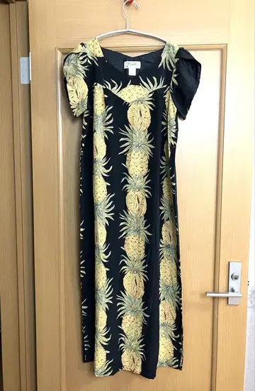 새상품급 100%silk avanti 원피스 블랙 hawaii