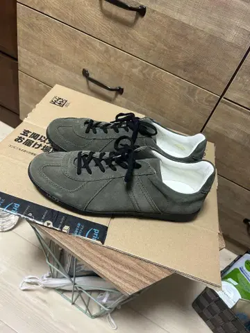 GERMAN TRAINER 다크 그린 스니커즈