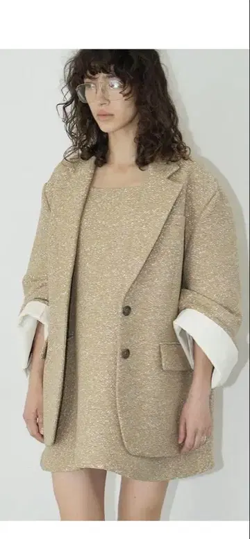CLANE LOOSE BELL SLEEVE JACKET