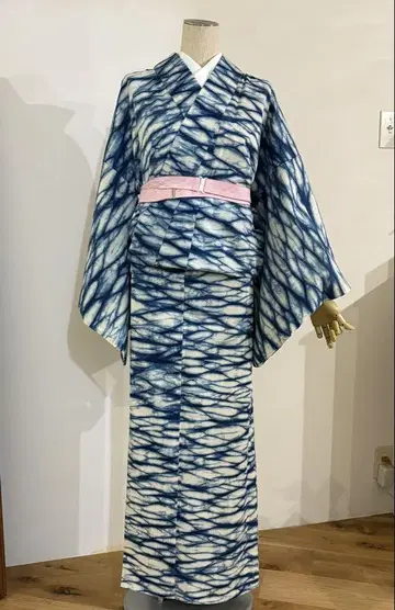 데님 기모노 파랑과 화이트의 물결무늬